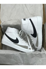 Nike Blazer