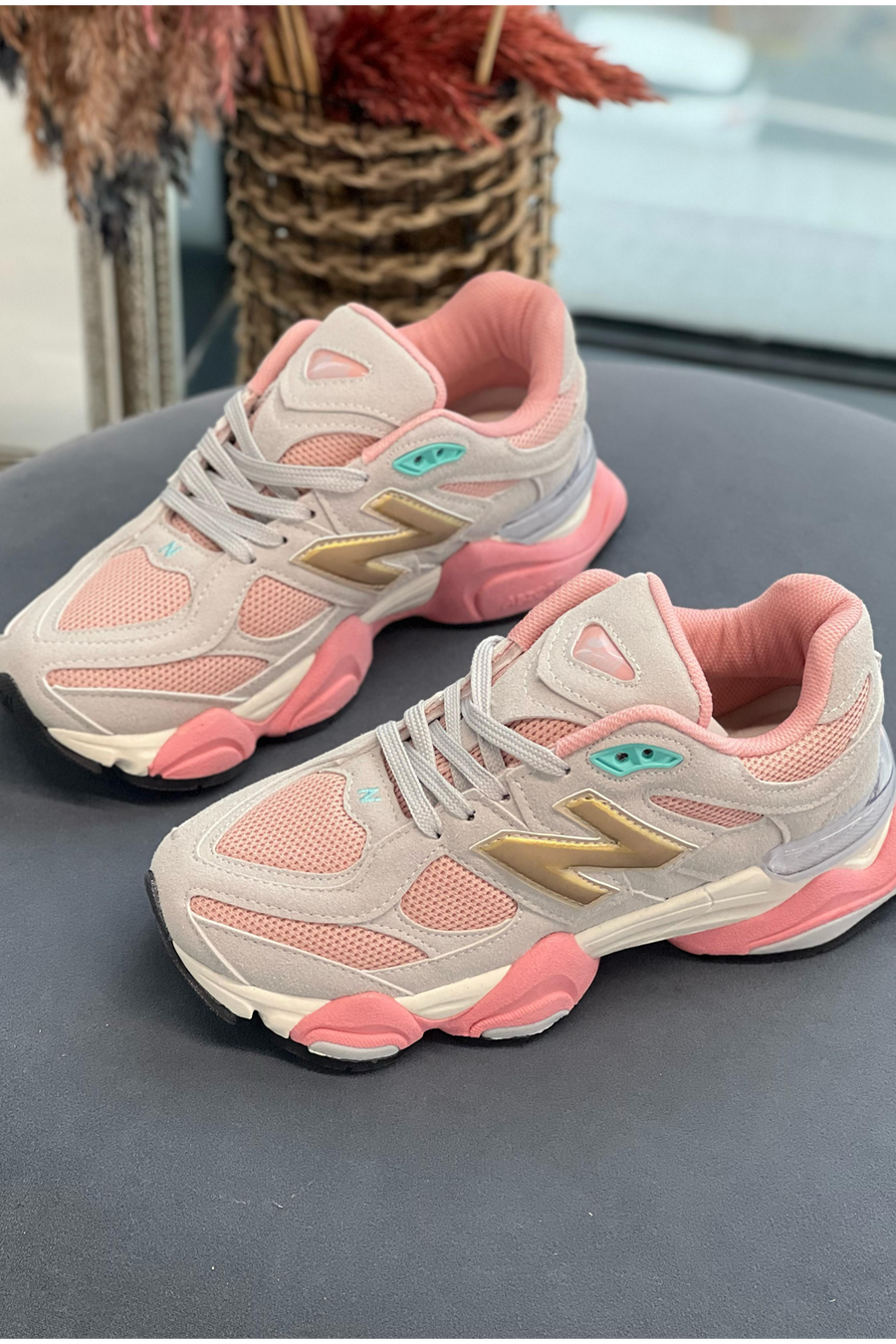 New Balance 9060