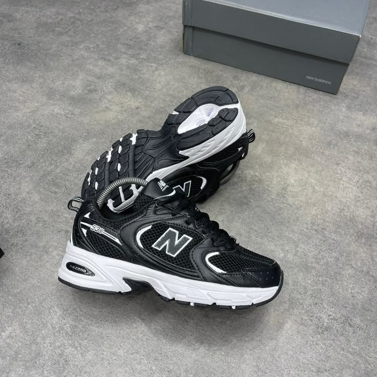 New Balance 530